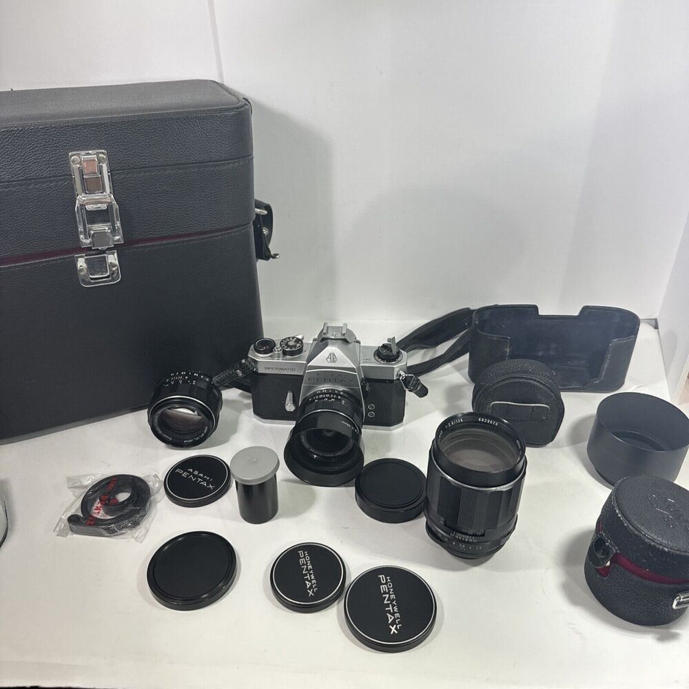 Asahi Pentax Spotmatic SP SLR 35mm Film Camera w/ 50mm 3 Lens Case And More!